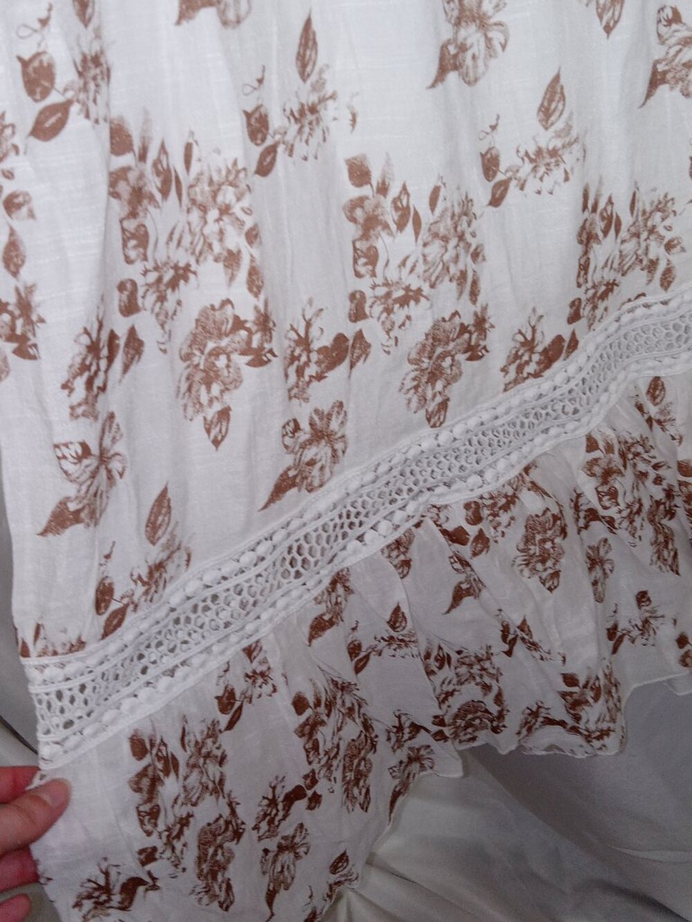 NWT J Gee Maxi Dress Size L White Brown Floral Cottagecore Smocked Boho Flutter - Picture 15 of 16